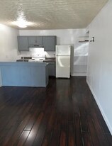 712 Old Roane St in Harriman, TN - Building Photo