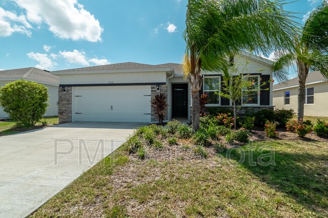 property at 5928 Silver Palm Blvd