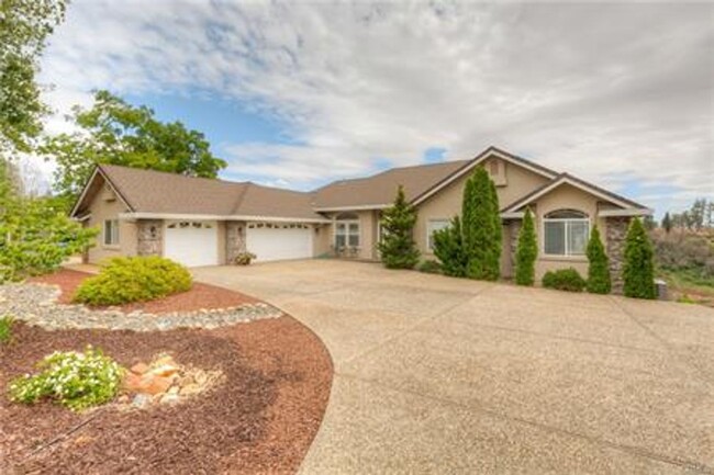 property at 5793 Acorn Ridge Dr
