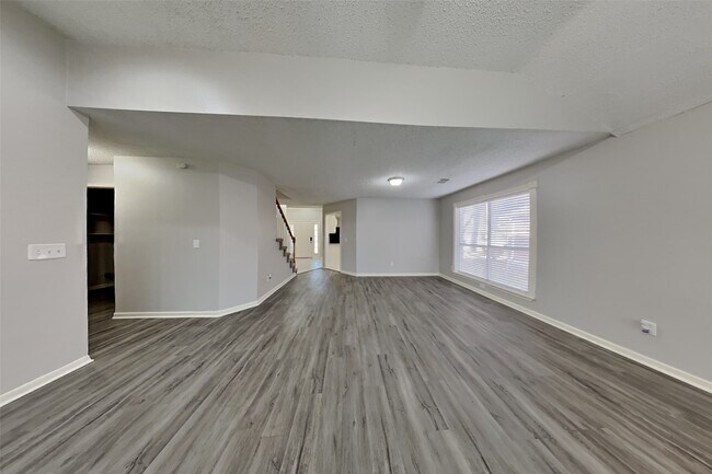 8823 Stoney Bend Dr in Spring, TX - Building Photo - Building Photo