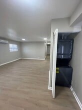 7047 E 10th St in Indianapolis, IN - Building Photo - Building Photo