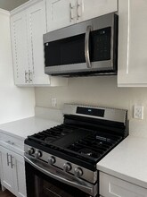 1348 Olivine Ave in Mentone, CA - Foto de edificio - Building Photo