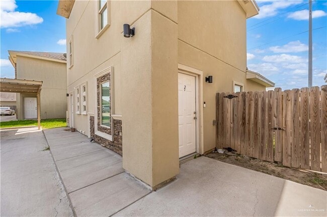 2103 Taxco Ct in Edinburg, TX - Building Photo - Building Photo