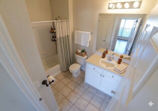 1216 S Missouri Ave, Unit 312 in Clearwater, FL - Building Photo - Building Photo