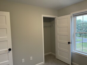 149 Moxley Rd in Montville, CT - Building Photo - Building Photo