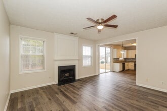 7121 Silver Mine Crossing SE in Austell, GA - Building Photo - Building Photo