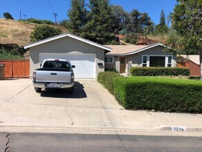7216 Keighley St in San Diego, CA - Building Photo - Building Photo
