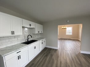 157-158 Ludlow St in Saint John, NB - Building Photo - Building Photo