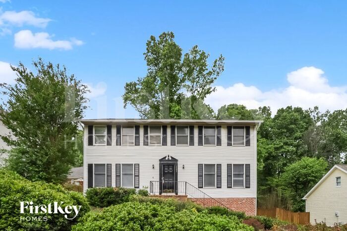 1303 Wakefield Pl in Greensboro, NC - Building Photo
