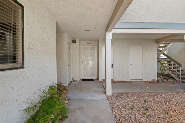 1895 N Vía Miraleste in Palm Springs, CA - Building Photo - Building Photo