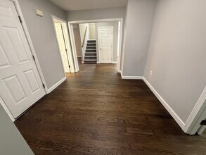 317 Heather Glen Ln in Groton, CT - Building Photo - Building Photo