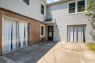 1017 Stevens Creek Rd in Augusta, GA - Building Photo