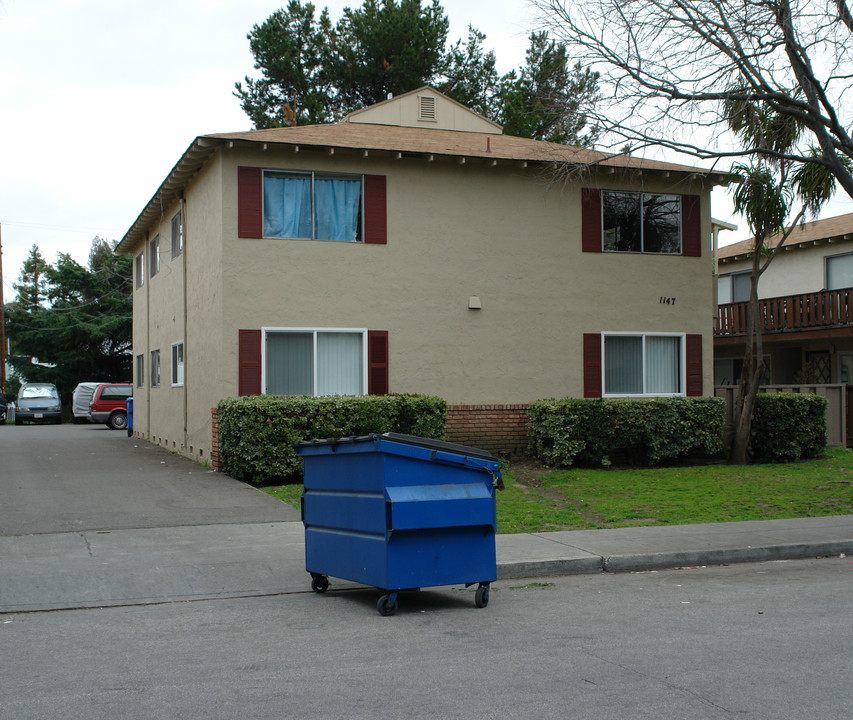 1147 Ayala Dr in Sunnyvale, CA - Building Photo