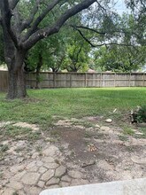 11306 Yorkshire Oaks Dr in Houston, TX - Building Photo - Building Photo