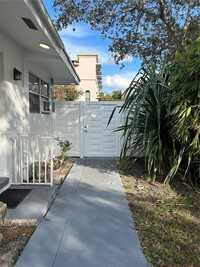 1019 NE 17th Terrace in Fort Lauderdale, FL - Building Photo - Building Photo