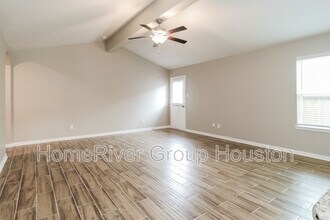 22044 Angelico Dr in Magnolia, TX - Building Photo - Building Photo