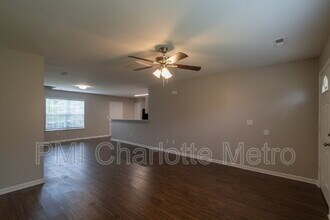 1525 Crandon Dr in Charlotte, NC - Building Photo - Building Photo