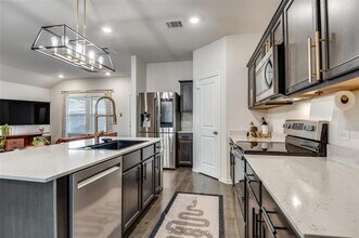 11220 W Pond Dr in Providence Village, TX - Building Photo - Building Photo