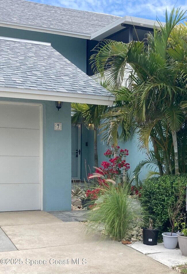 7 Cove Rd in Melbourne Beach, FL - Building Photo - Building Photo