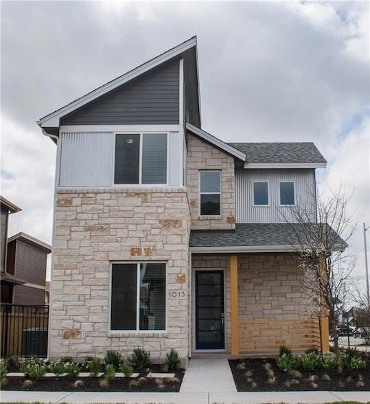 property at 1013 Banyon St