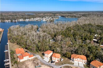 4789 S Polderland Way in Homosassa, FL - Building Photo - Building Photo