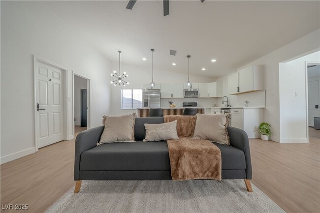 property at 1671 Sandalwood Ln