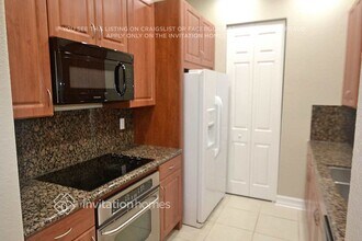 6855 Julia Gardens Dr in Coconut Creek, FL - Building Photo - Building Photo