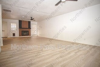 11025 Tom Weiskopf Dr in El Paso, TX - Building Photo - Building Photo