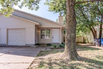 11020 E 14th Pl in Tulsa, OK - Building Photo - Building Photo
