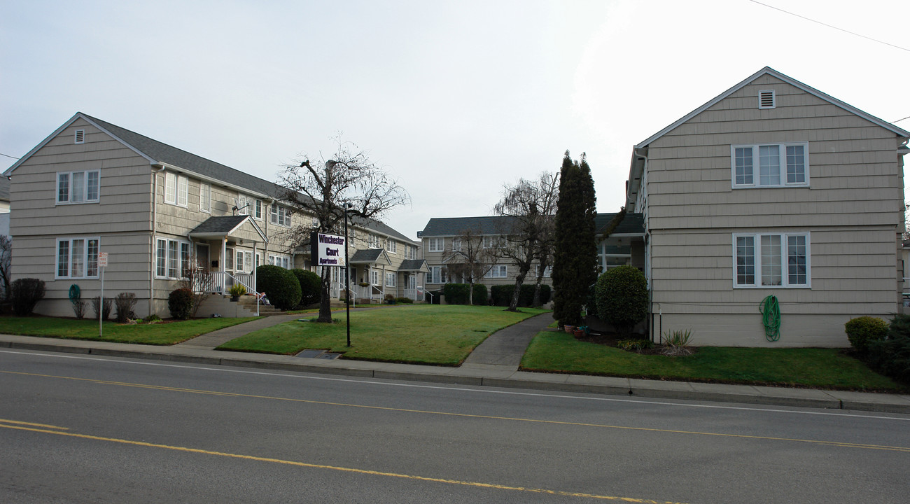 Winchester Court Apartments in Roseburg, OR - Foto de edificio