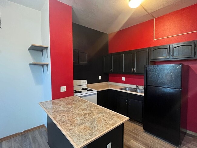 property at 1319 E Main St