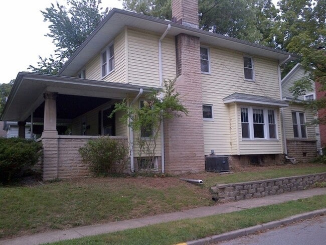 property at 625 S Fess Ave
