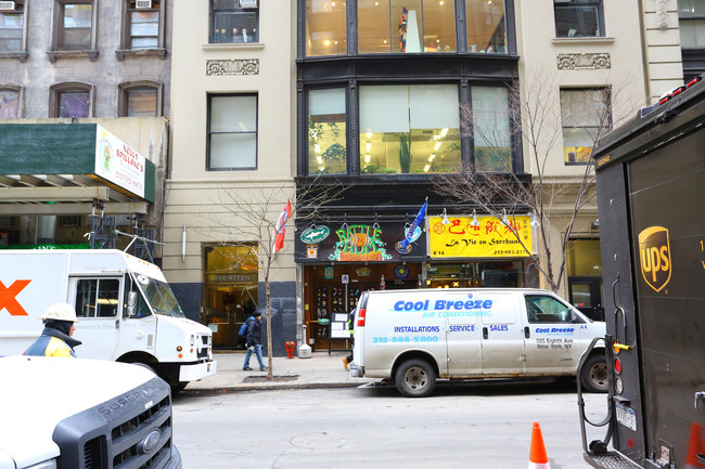 14-16 E 33rd St in New York, NY - Foto de edificio - Building Photo