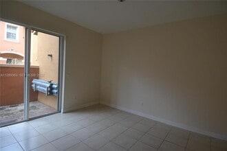 4903 N Harbor Isles Dr in Fort Lauderdale, FL - Foto de edificio - Building Photo