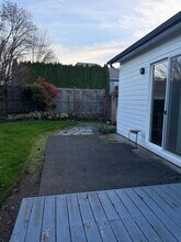 4950 21st Ave S in Salem, OR - Foto de edificio - Building Photo