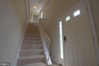 7575 Belle Grae Dr in Manassas, VA - Building Photo - Building Photo