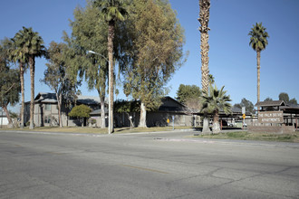 Palm Drive Apartments in Blythe, CA - Building Photo - Building Photo