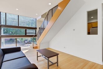 The Cube in Ann Arbor, MI - Foto de edificio - Interior Photo