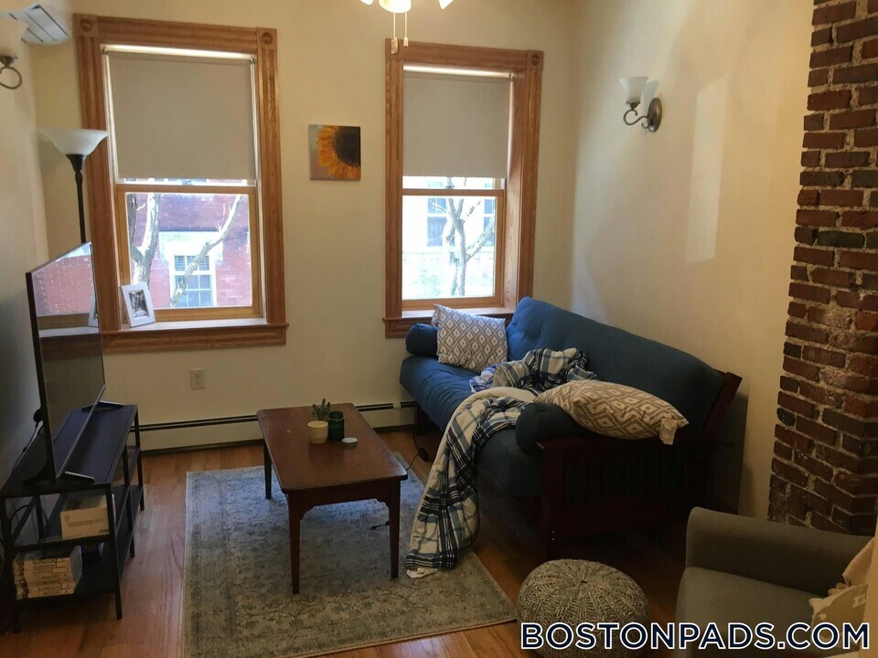 46 Garden St, Unit 2 in Boston, MA - Building Photo