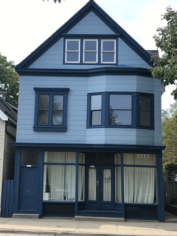 2471 S Howell Ave, Unit Upper Flat