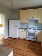 3 Grace Ct in Bangor, ME - Building Photo - Building Photo