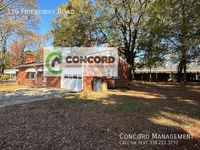 110 Friendway Rd in Greensboro, NC - Building Photo - Building Photo