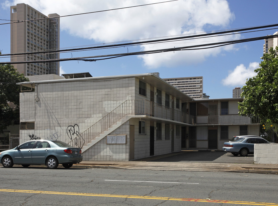 2341 Date St in Honolulu, HI - Building Photo