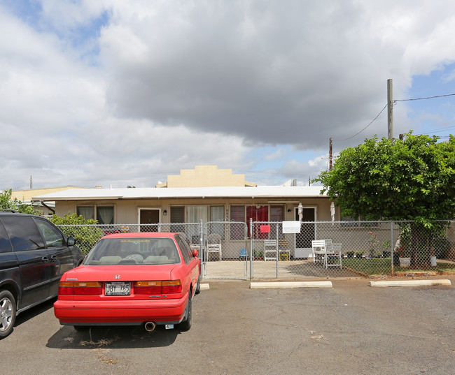 94-953 Awanei St in Waipahu, HI - Building Photo - Building Photo