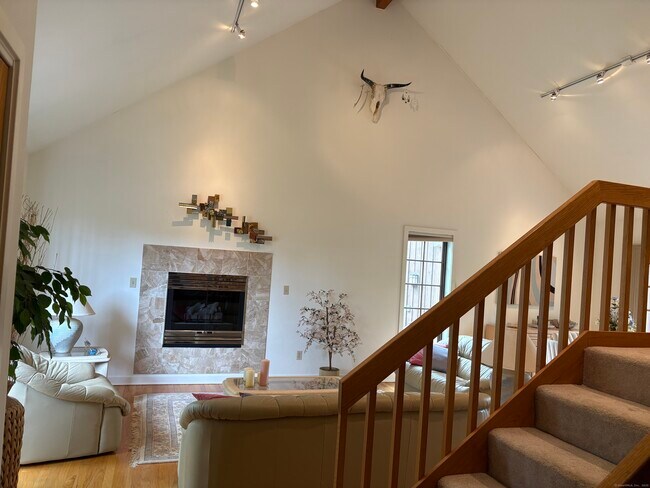 7 Brook Crossway in Greenwich, CT - Building Photo - Building Photo