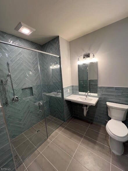 70 W Grand St, Unit 1 Bedroom in Elizabeth, NJ - Building Photo - Building Photo