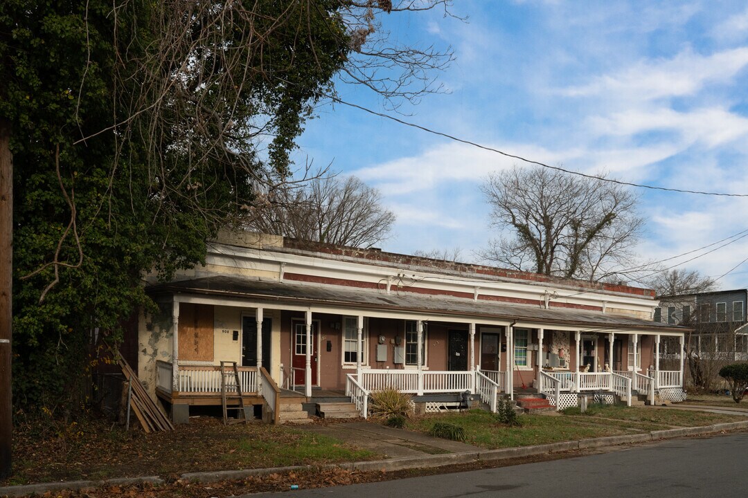 908-918 N 33rd St in Richmond, VA - Building Photo