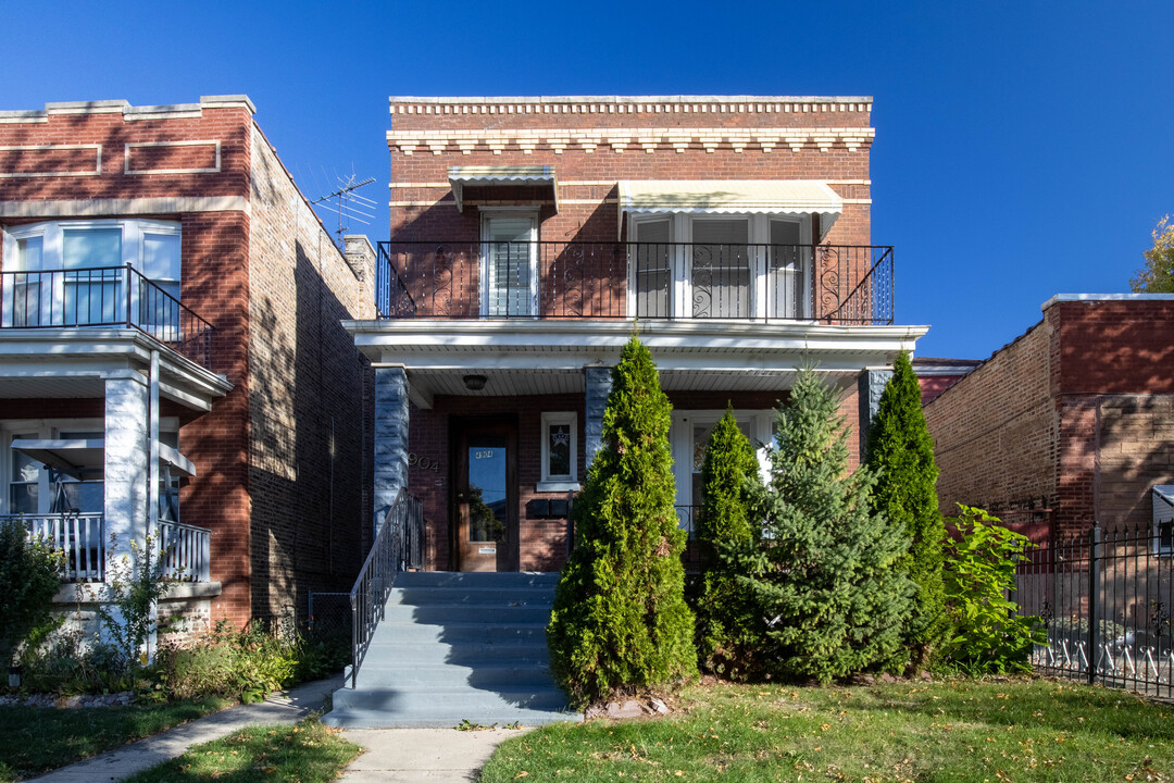 4904 W School St, Unit Garden in Chicago, IL - Foto de edificio