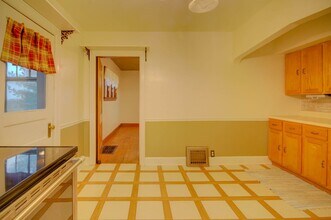 6075 N 900th Ave in Lynn Center, IL - Building Photo - Building Photo