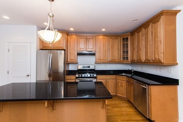 103 Sewall Ave, Unit 6 in Brookline, MA - Building Photo - Building Photo